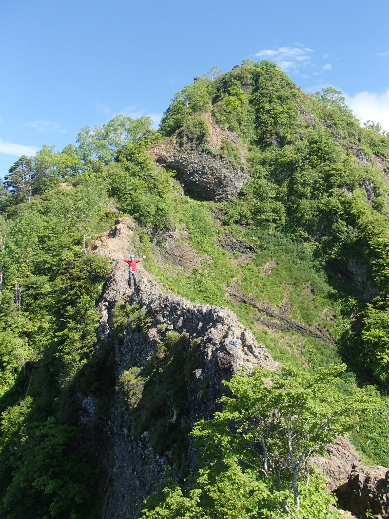 戸隠連峰 蟻の塔渡りから戸隠山 ２便目 関西を出発拠点とした少人数山旅企画 山旅人 やまたびと