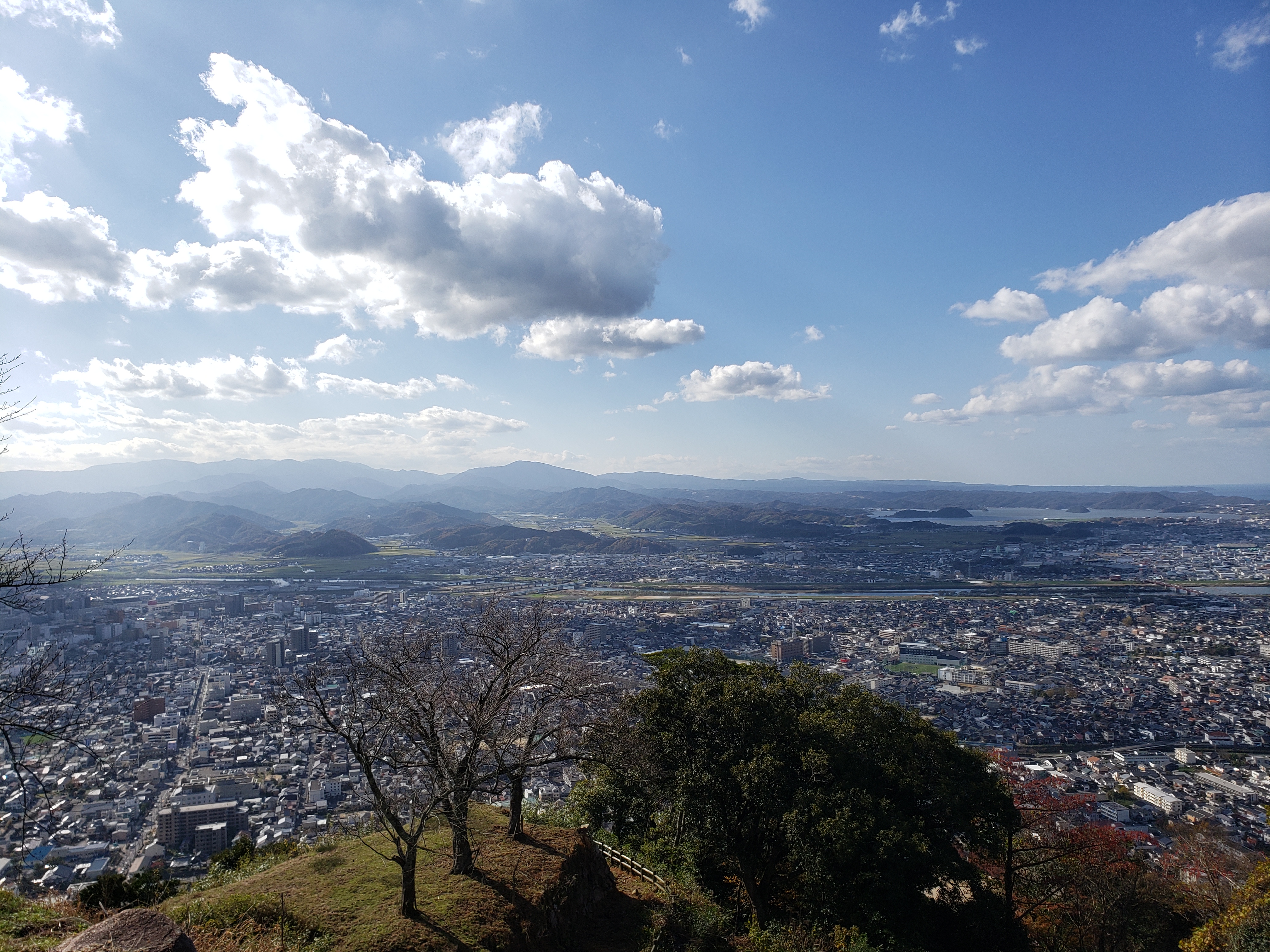 １２月５日出発 はわい温泉に泊って 鳥取城址から久松山を歩く ａ 本陣山コース 関西を出発拠点とした少人数山旅企画 山旅人 やまたびと